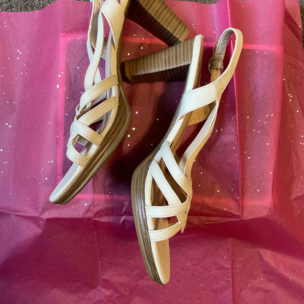 Cream dress sandals